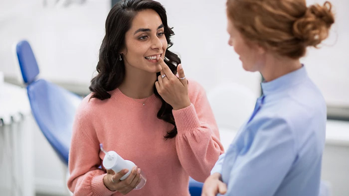 Zahnseide richtig benutzen