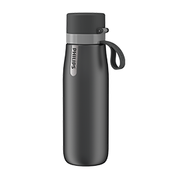 GoZero Daily, isoliert, Flasche mit Trinkhalm
